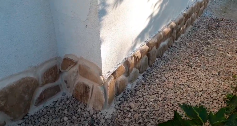 Фундамент под камень из цементного раствора покраска